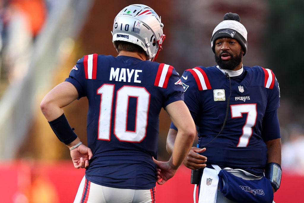 FOXBOROUGH, MASSACHUSETTS - NOVEMBER 17: Jacoby Brissett #7 and Drake Maye #10 of the New England Patriots talk during the game against the Los Angeles Rams at Gillette Stadium on November 17, 2024 in Foxborough, Massachusetts. (Photo by Maddie Meyer/Getty Images)