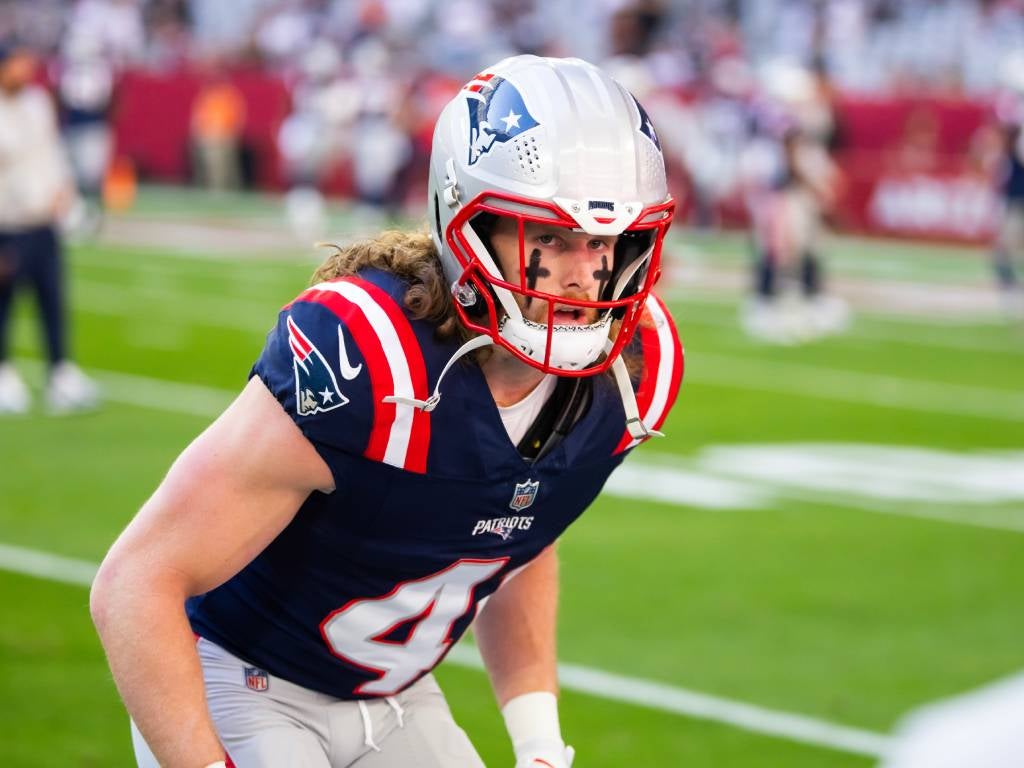 Dec 15, 2024; Glendale, Arizona, USA; New England Patriots safety Brenden Schooler (41) against the Arizona Cardinals at State Farm Stadium. Mandatory Credit: Mark J. Rebilas-Imagn Images