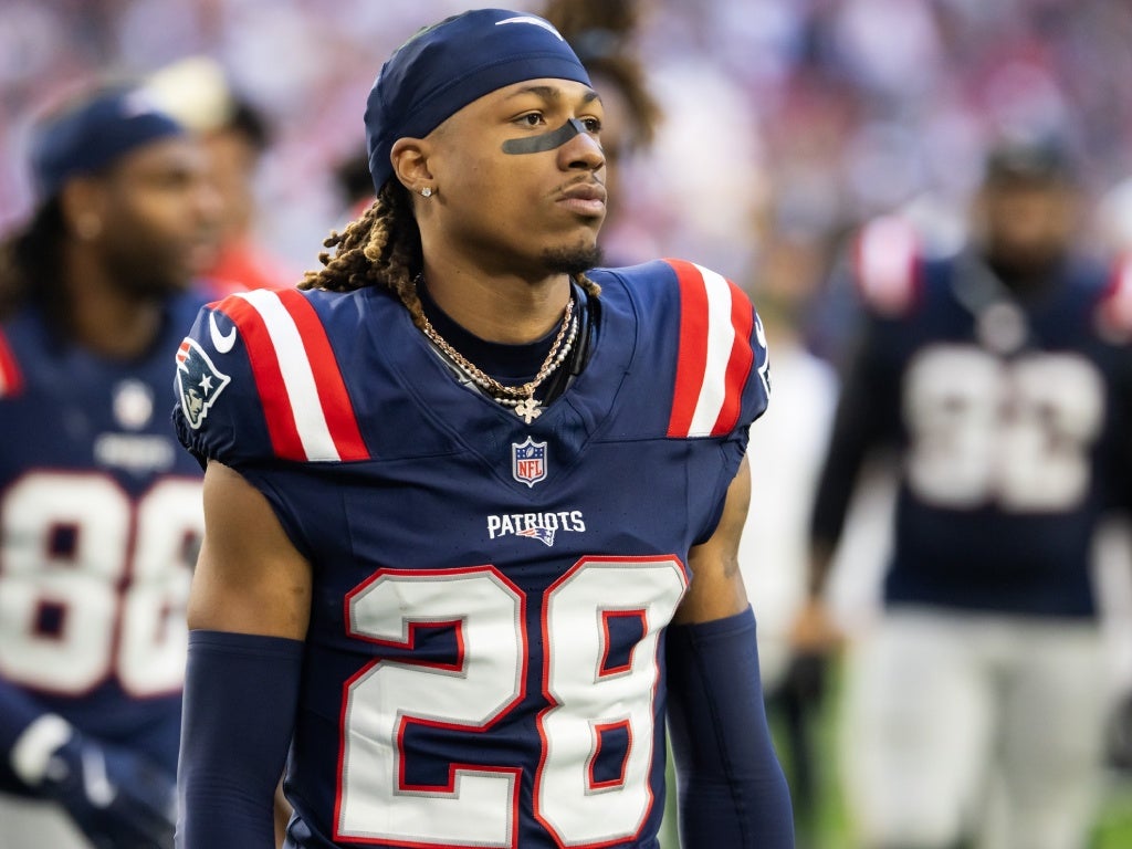 Cornerback Alex Austin returns to Patriots on 1-year deal