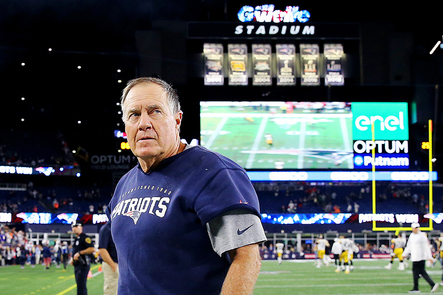 Head coach Bill Belichick of the New England Patriots exits the field after the game between the New England Patriots and the Pittsburgh Steelers at Gillette Stadium on September 08, 2019 in Foxborough, Massachusetts. (Photo by Maddie Meyer/Getty Images)