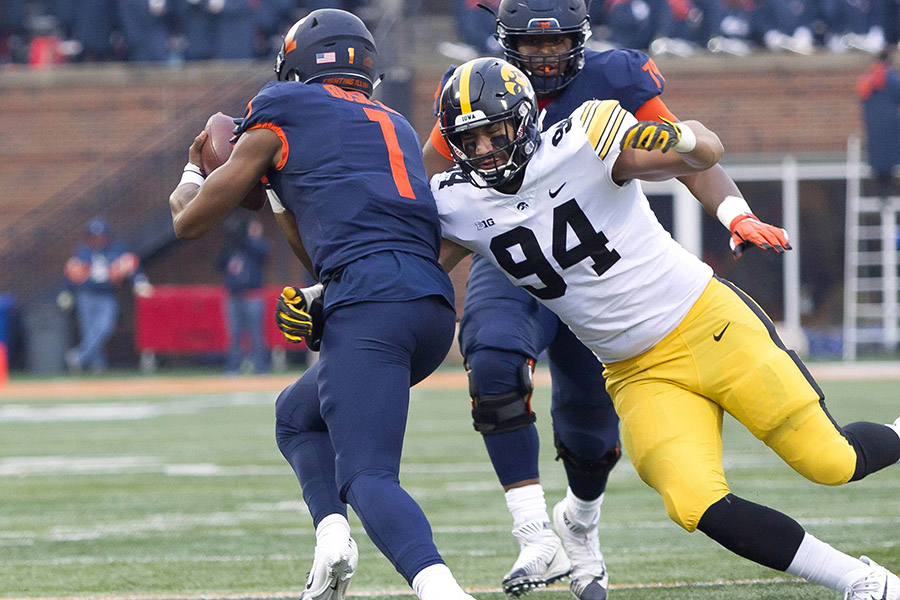 NFL Draft: Iowa defensive lineman A.J. Epenesa is a selection on the Felger & Mazz Big Board. (Mike Granse-USA TODAY Sports)