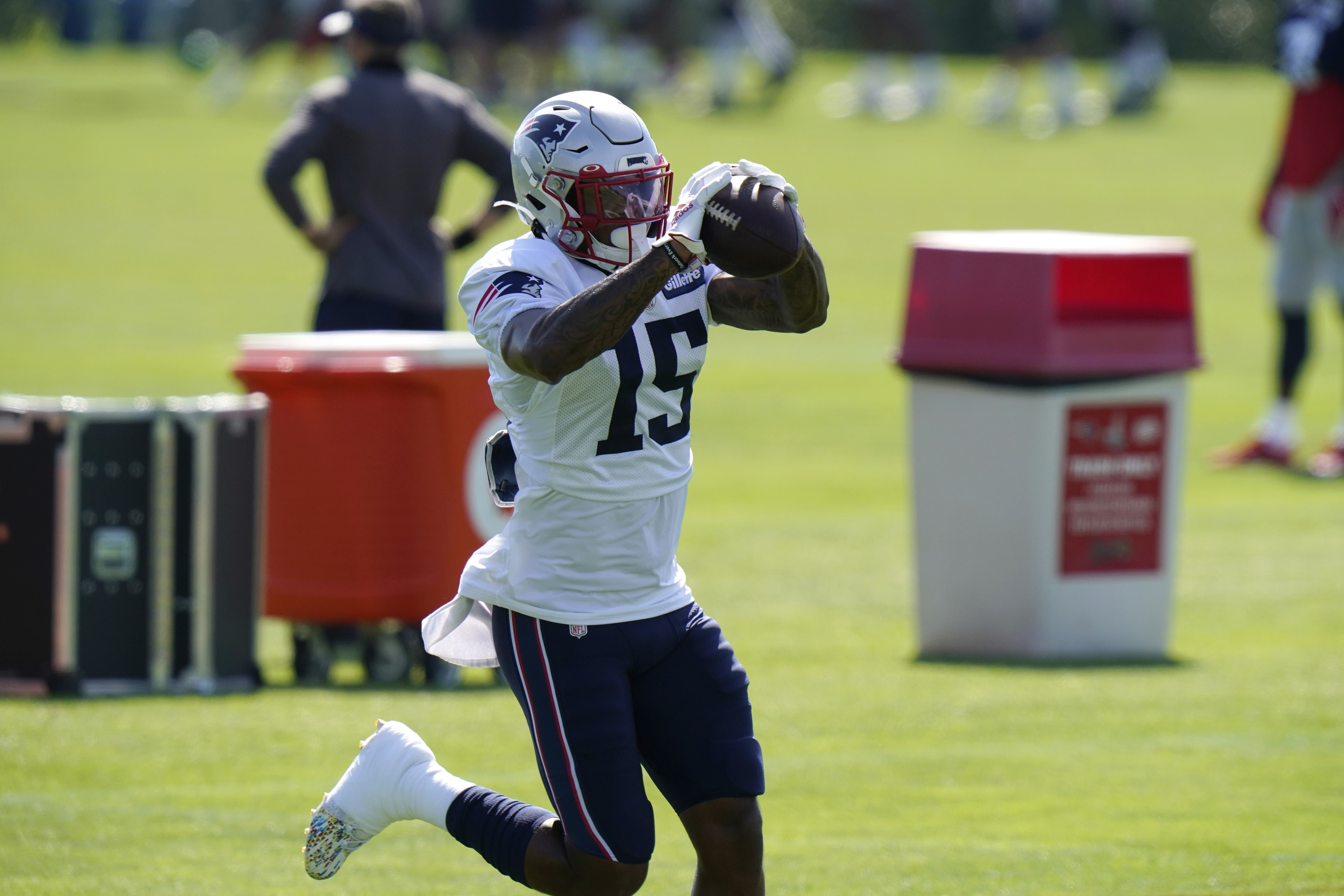 New England Patriots wide receiver N'Keal Harry makes a catch during an NFL football training camp practice, Tuesday, Aug. 18, 2020, in Foxborough, Mass. (AP Photo/Steven Senne, Pool)