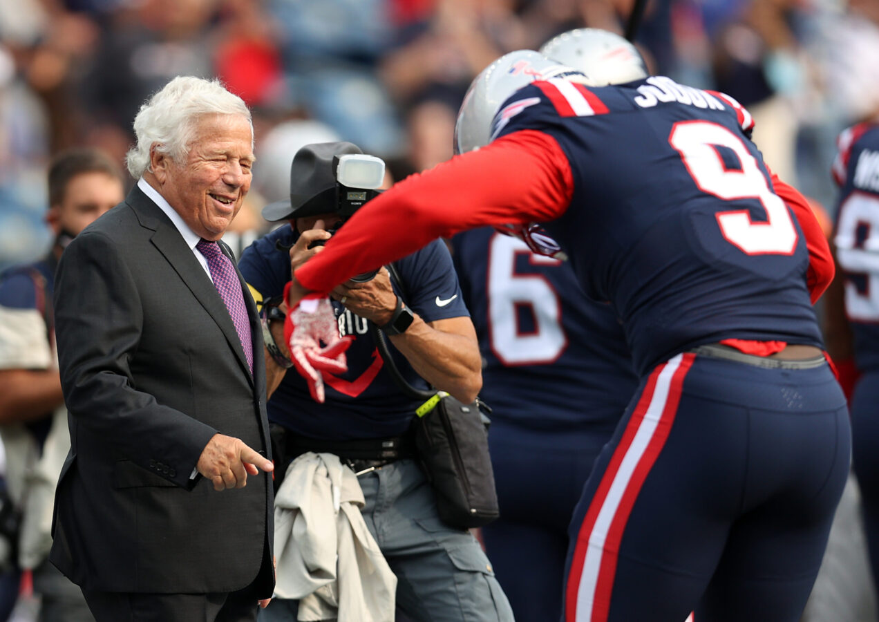 FOXBOROUGH, MASSACHUSETTS - SEPTEMBER 12: Owner Robert Kraft jokes with Matt Judon #9 of the New England Patriots prior to the game against the Miami Dolphins at Gillette Stadium on September 12, 2021 in Foxborough, Massachusetts. (Photo by Maddie Meyer/Getty Images)