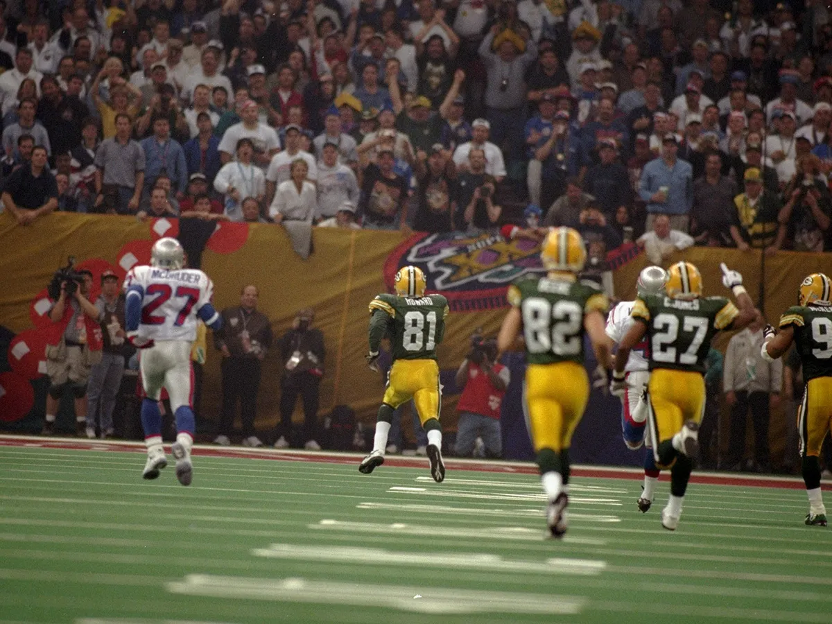 Gallery: 1997 Super Bowl XXXI, Patriots vs. Packers