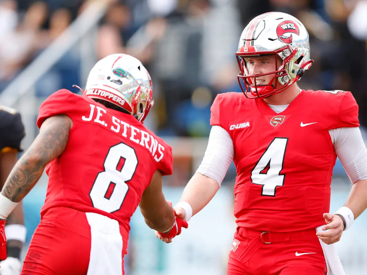 Western Kentucky QB Bailey Zappe breaks NCAA records in Boca