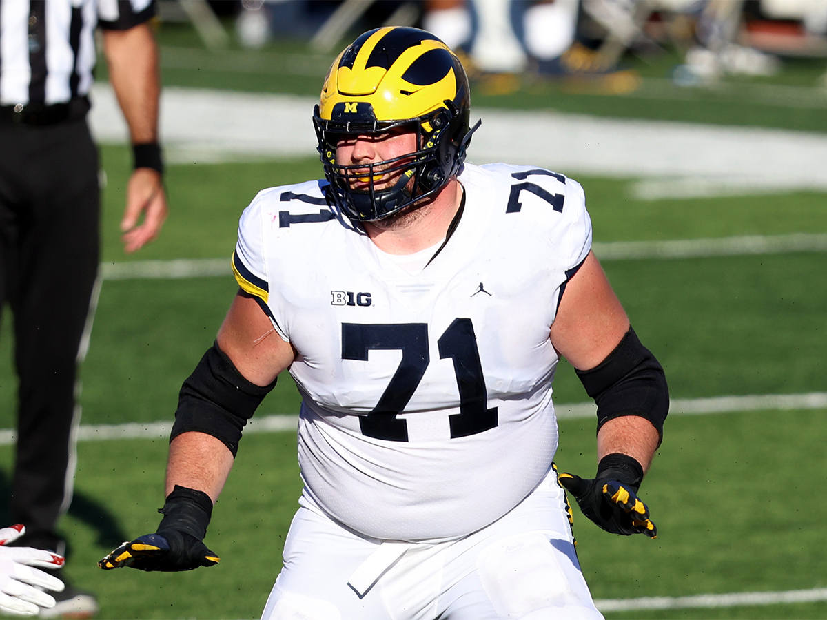 Andrew Stueber #71 of the Michigan Wolverines in action in the game against the Indiana Hoosiers at Memorial Stadium on November 07, 2020 in Bloomington, Indiana. (Photo by Justin Casterline/Getty Images)
