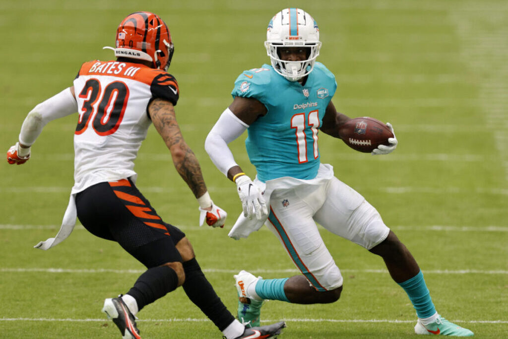 New England Patriots WR DeVante Parker Breakout Coming? - Sports  Illustrated New England Patriots News, Analysis and More