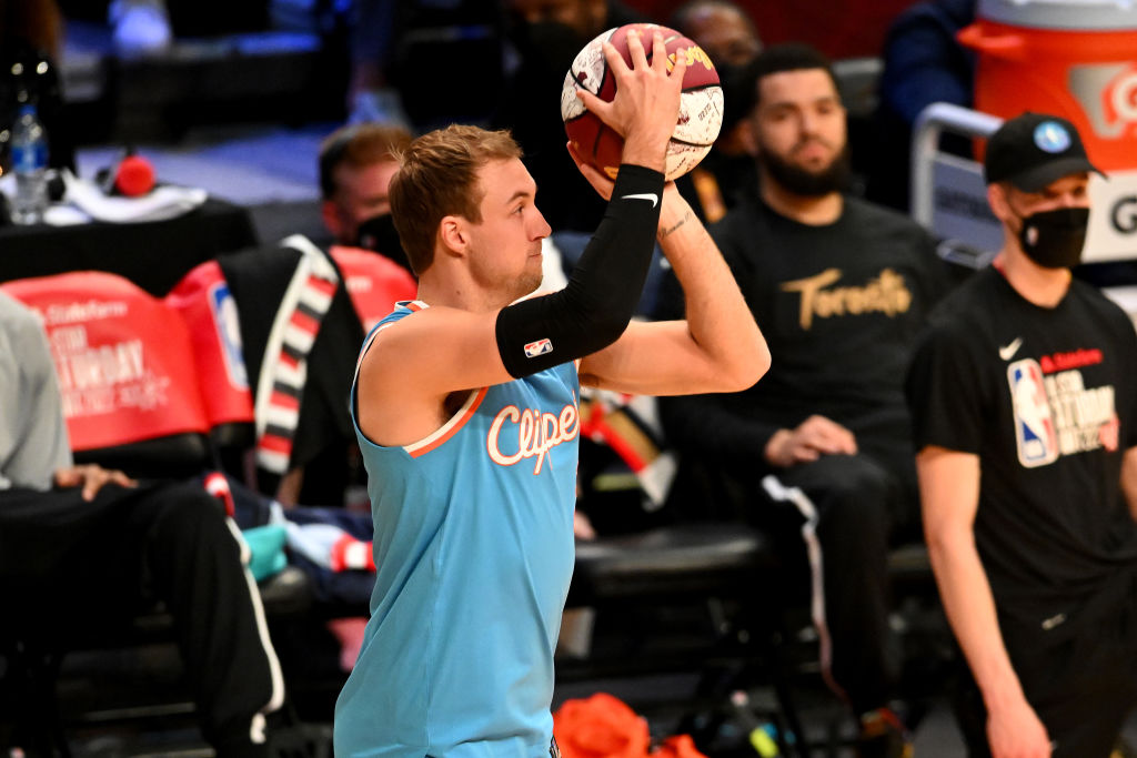 CLEVELAND, OHIO - FEBRUARY 19: Luke Kennard #5 of the LA Clippers attempts a shot in the 2022 NBA All-Star - MTN DEW 3-Point Contest as part of the 2022 All-Star Weekend at Rocket Mortgage Fieldhouse on February 19, 2022 in Cleveland, Ohio. (Photo by Jason Miller/Getty Images)