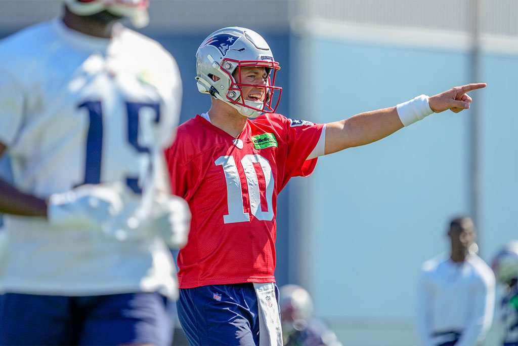 Mac Watch: Jones in command of Patriots offense on day 1 of training camp