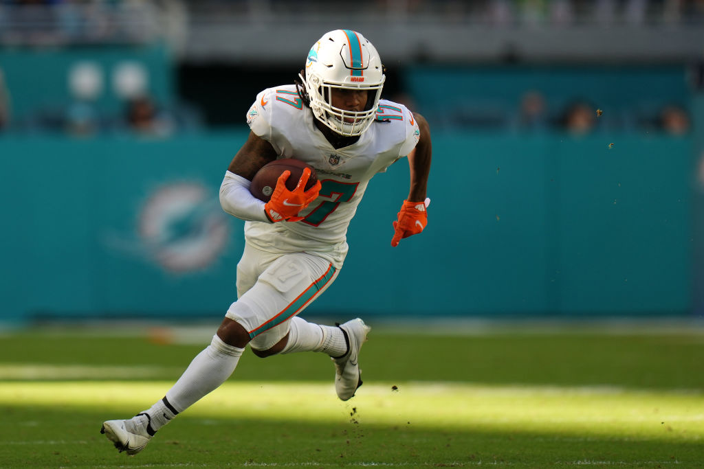 MIAMI GARDENS, FLORIDA - NOVEMBER 07: Jaylen Waddle #17 of the Miami Dolphins runs with the ball after the catch against the Houston Texans in the fourth quarter at Hard Rock Stadium on November 07, 2021 in Miami Gardens, Florida. (Photo by Mark Brown/Getty Images)