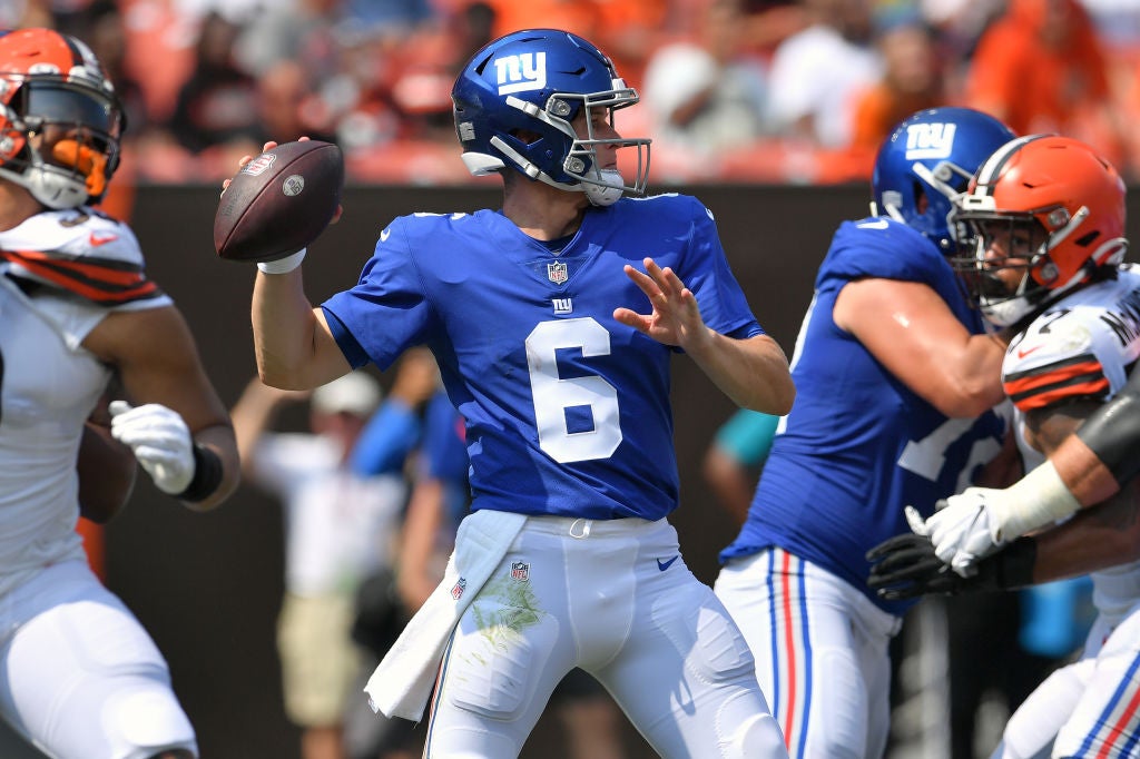 CLEVELAND, OHIO - AUGUST 22: Quarterback Brian Lewerke #6 of the New York Giants passes during the second half against the Cleveland Browns at FirstEnergy Stadium on August 22, 2021 in Cleveland, Ohio. The Browns defeated the Giants 17-13.  (Photo by Jason Miller/Getty Images)