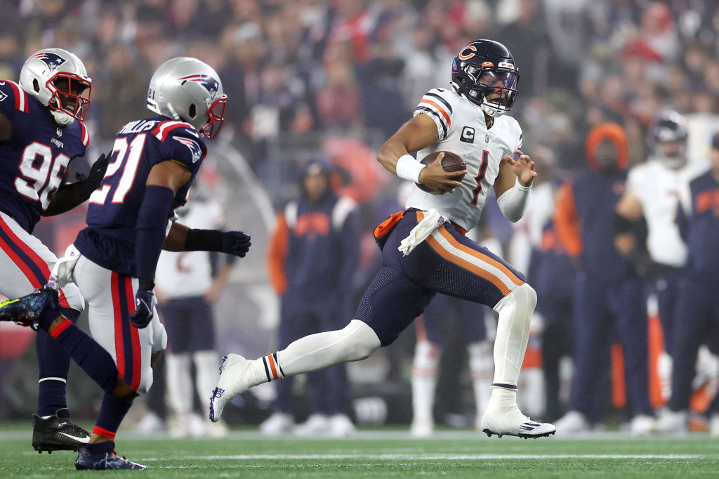 Patriots gashed on ground in loss to Bears at Gillette