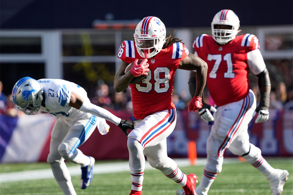 Patriots: Rhamondre Stevenson looks like the prototypical Bill Belichick  running back