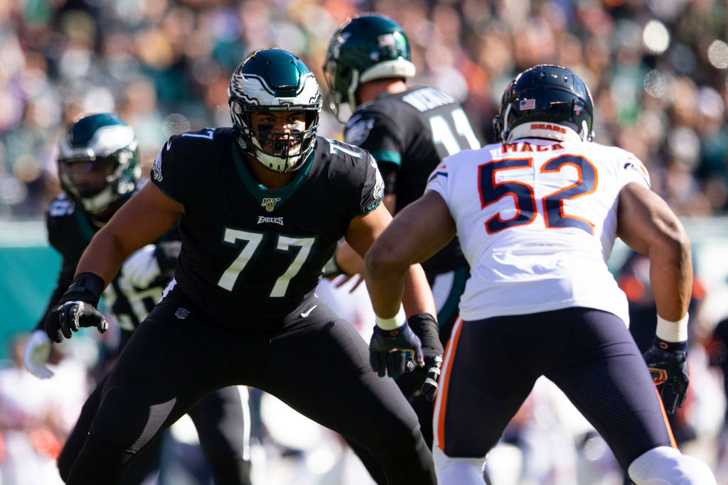 PHILADELPHIA, PA - NOVEMBER 03: Andre Dillard #77 of the Philadelphia Eagles guards Khalil Mack #52 of the Chicago Bears in the first quarter at Lincoln Financial Field on November 3, 2019 in Philadelphia, Pennsylvania. (Photo by Mitchell Leff/Getty Images)