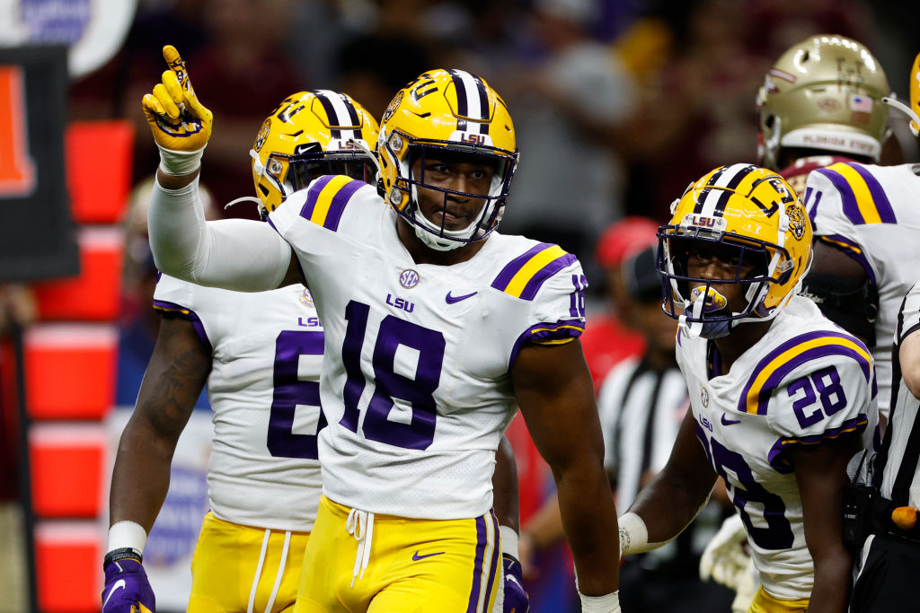 NEW ORLEANS, LOUISIANA - SEPTEMBER 04: Defensive end BJ Ojulari #18 of the LSU Tigers reacts after a tackle against the Florida State Seminoles at Caesars Superdome on September 04, 2022 in New Orleans, Louisiana. (Photo by Chris Graythen/Getty Images)