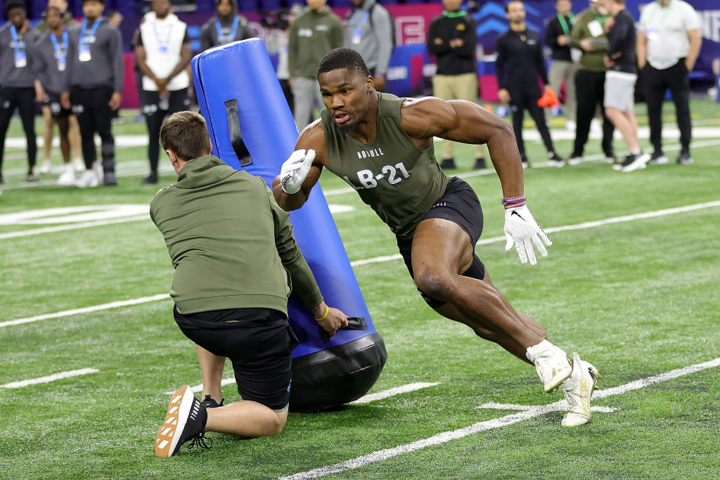 INDIANAPOLIS, INDIANA - MARCH 02: Linebacker Anfernee Orji of Vanderbilt participates in a drill during the NFL Combine at Lucas Oil Stadium on March 02, 2023 in Indianapolis, Indiana. (Photo by Stacy Revere/Getty Images)