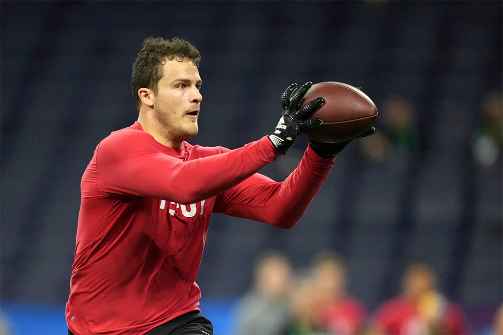 Mar 4, 2023; Indianapolis, IN, USA; Iowa tight end Sam Laporta (TE07) participates in drills at Lucas Oil Stadium. Mandatory Credit: Kirby Lee-USA TODAY Sports