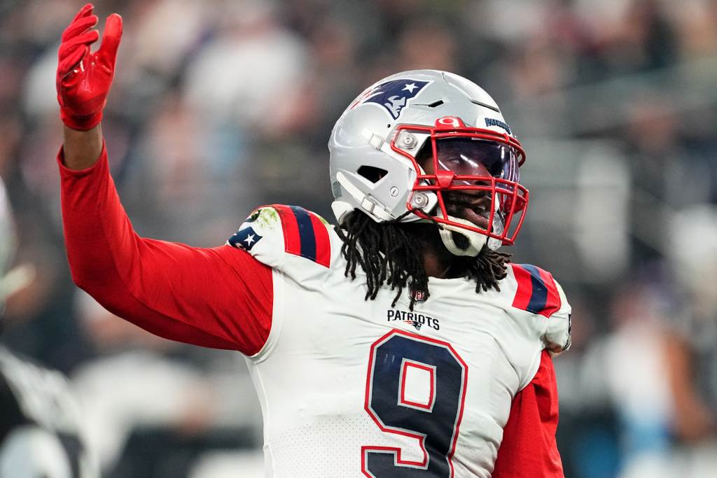 LAS VEGAS, NEVADA - DECEMBER 18: Matthew Judon #9 of the New England Patriots reacts during the fourth quarter against the Las Vegas Raiders at Allegiant Stadium on December 18, 2022 in Las Vegas, Nevada. (Photo by Chris Unger/Getty Images)
