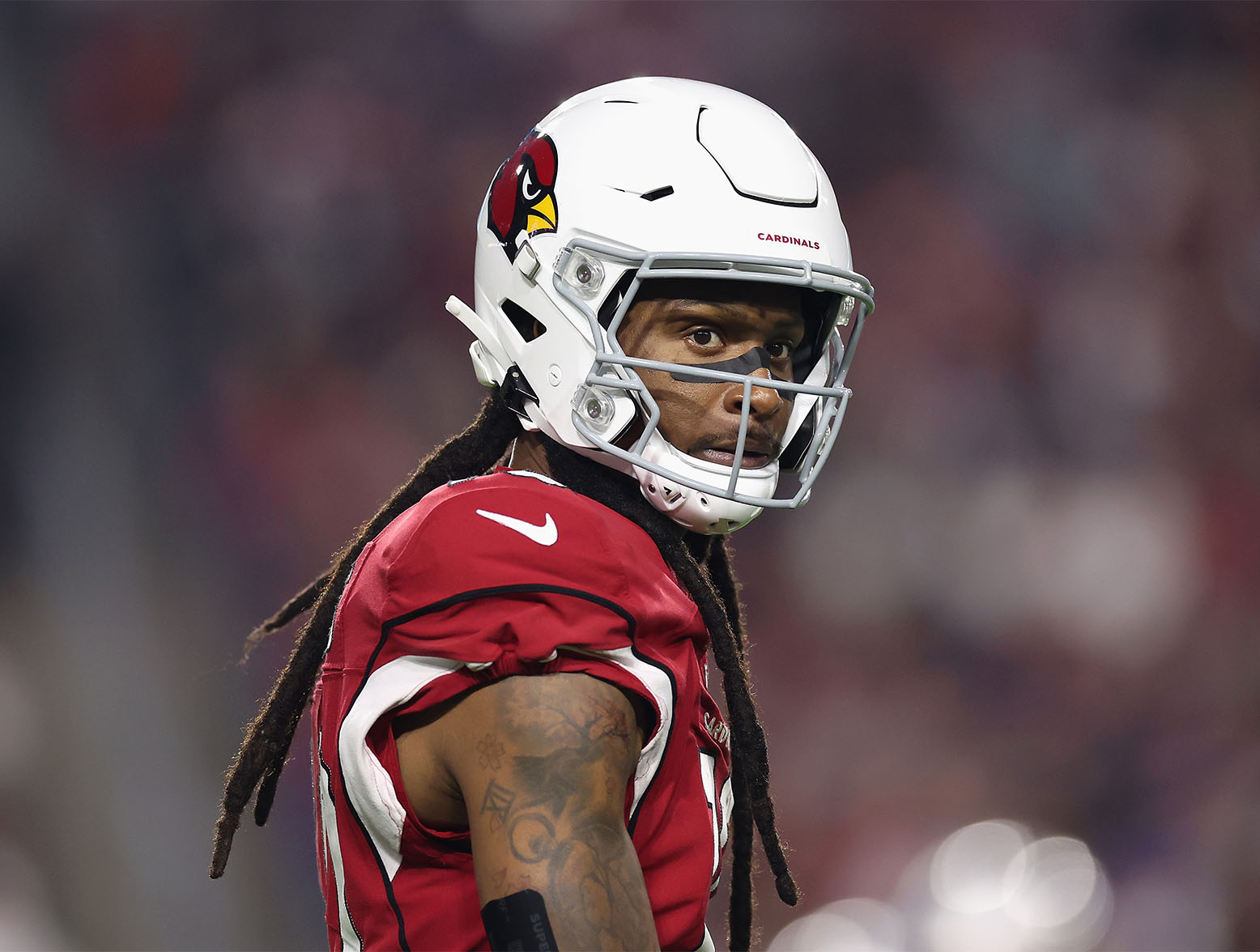 GLENDALE, ARIZONA - DECEMBER 12: Wide receiver DeAndre Hopkins #10 of the Arizona Cardinals during the NFL game at State Farm Stadium on December 12, 2022 in Glendale, Arizona. The Patriots defeated the Cardinals 27-13. (Photo by Christian Petersen/Getty Images)