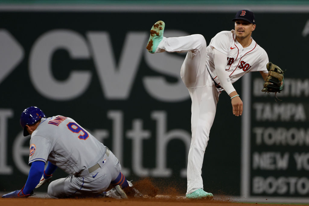 Dodgers Acquire Enrique Hernandez From the Red Sox - Stadium