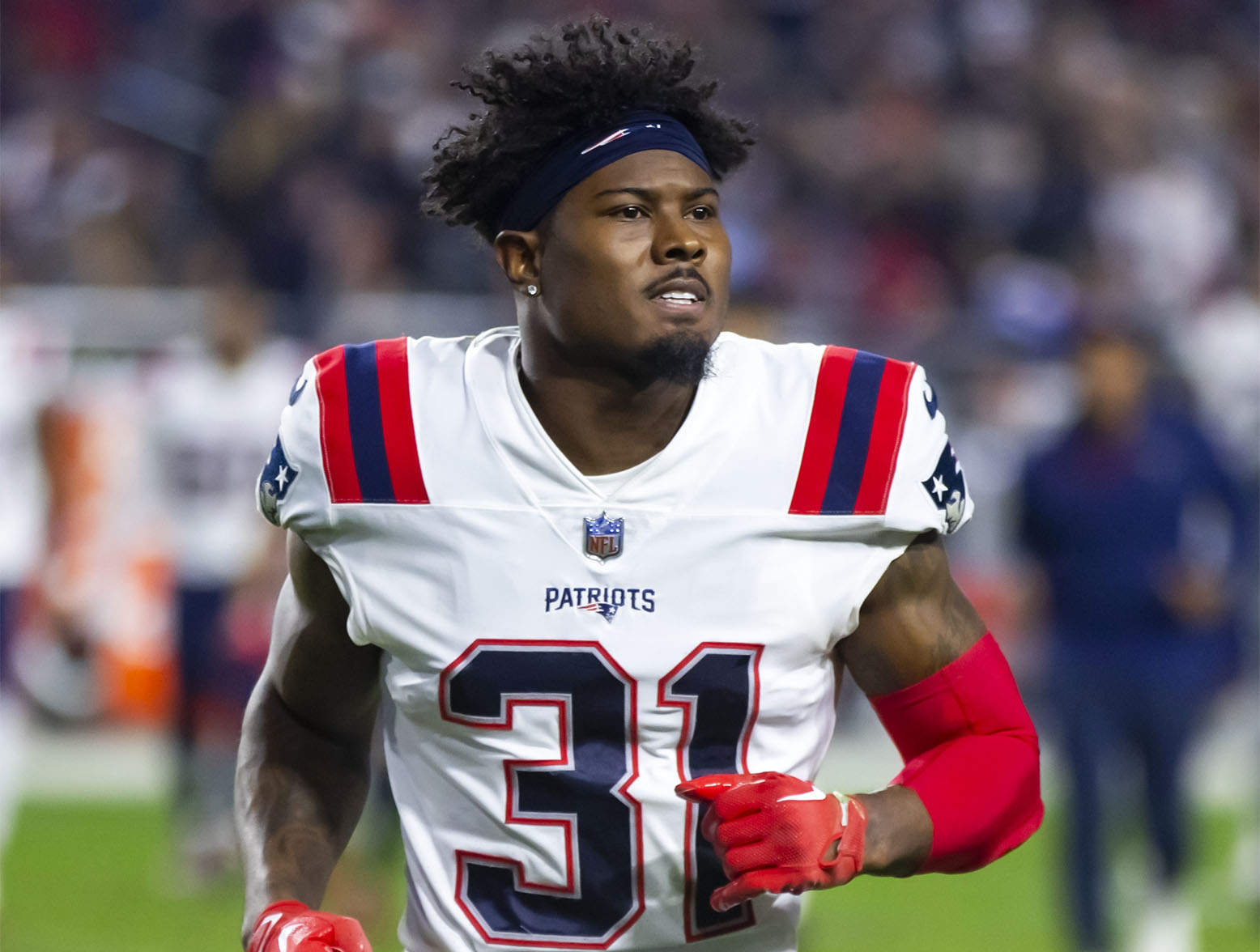 Dec 12, 2022; Glendale, Arizona, USA; New England Patriots cornerback Jonathan Jones (31) against the Arizona Cardinals at State Farm Stadium. Mandatory Credit: Mark J. Rebilas-USA TODAY Sports