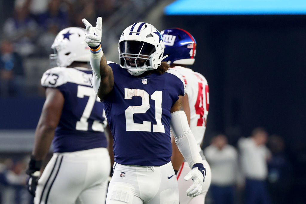 ARLINGTON, TEXAS - NOVEMBER 24: Ezekiel Elliott #21 of the Dallas Cowboys reacts after a first down during the first quarter in the game against the New York Giants at AT&T Stadium on November 24, 2022 in Arlington, Texas. (Photo by Richard Rodriguez/Getty Images)