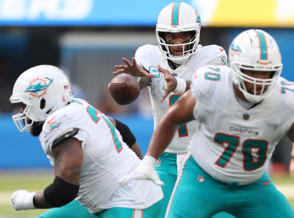 Miami Dolphins v Los Angeles Chargers