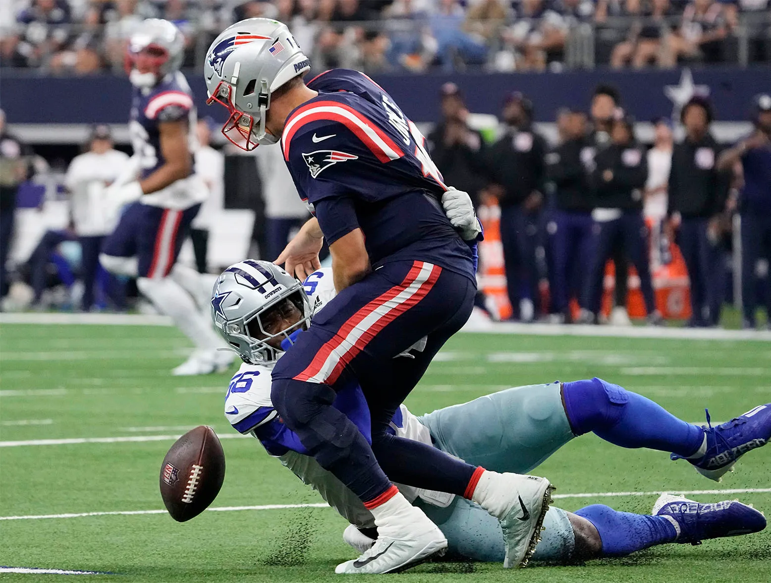 Patriots' blowout loss to Cowboys is what happens with a QB like Mac Jones