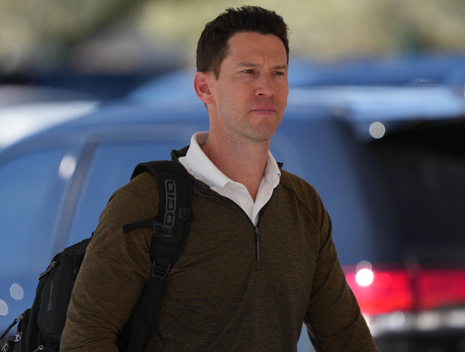 Mar 12, 2022; Mesa, AZ, USA; Chicago Cubs assistant general manager Craig Breslow arrives during a spring training workout at Sloan Park. Credit: Joe Camporeale-USA TODAY Sports