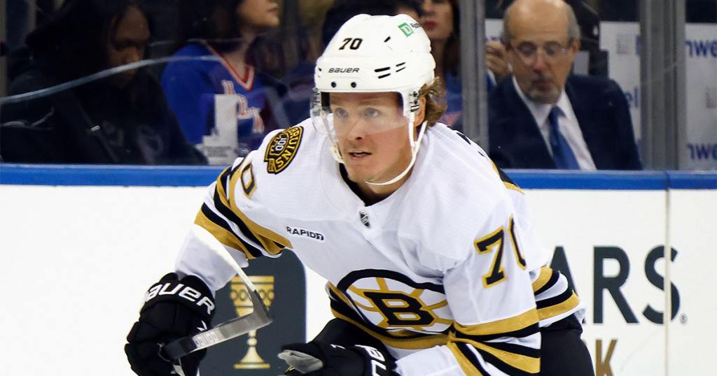 Bruins Call Up Forward Ahead Of Game At Devils