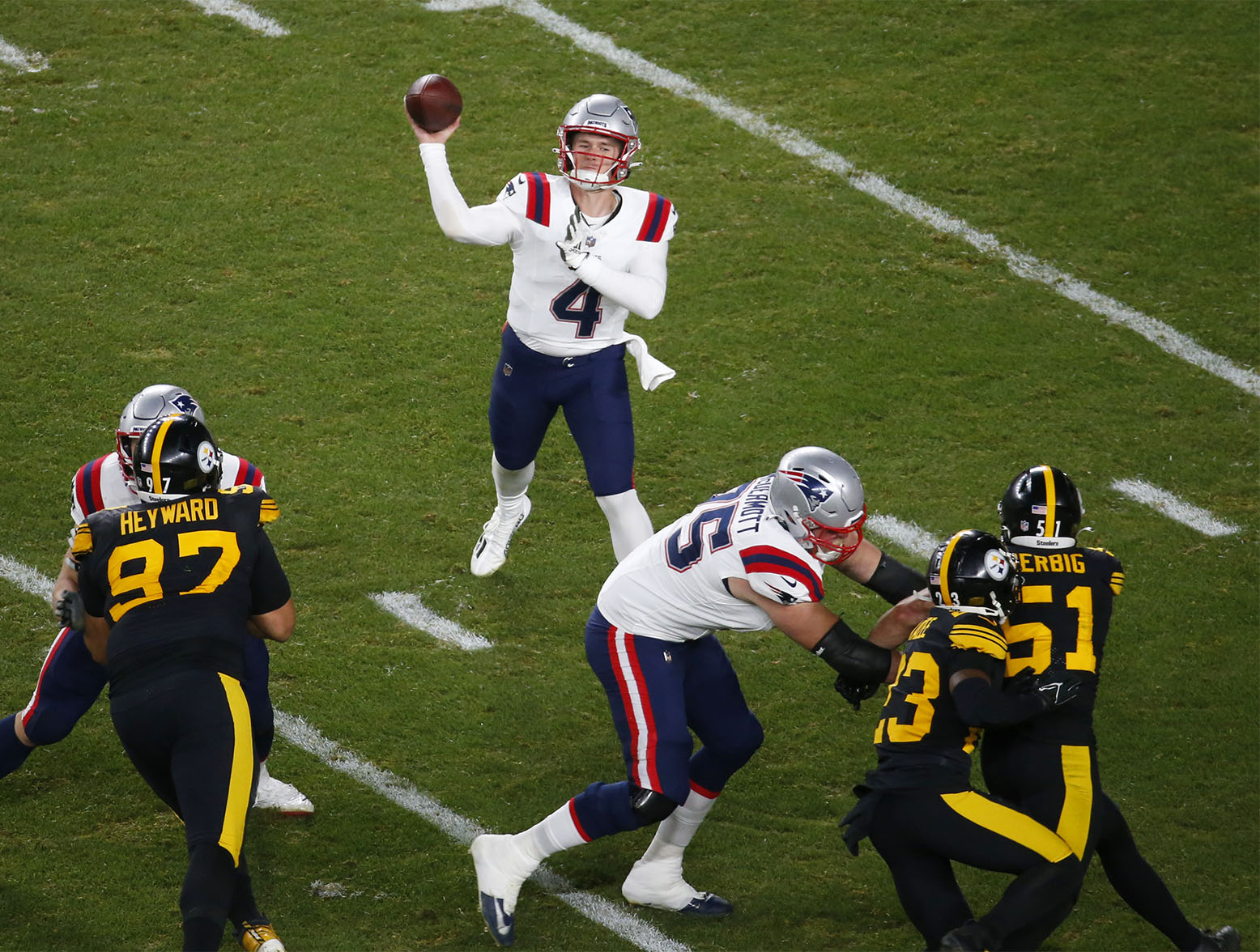 PITTSBURGH, PENNSYLVANIA - DECEMBER 07: Bailey Zappe #4 of the New England Patriots throws the ball in the second half against the Pittsburgh Steelers at Acrisure Stadium on December 07, 2023 in Pittsburgh, Pennsylvania. (Photo by Justin K. Aller/Getty Images)
