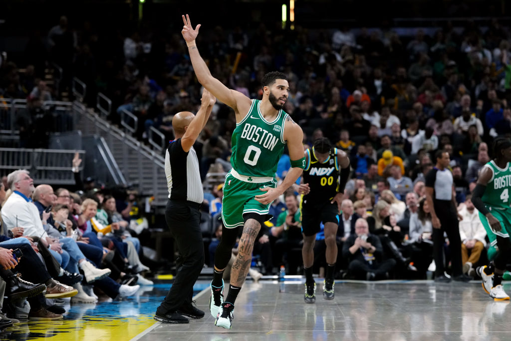 INDIANAPOLIS, INDIANA - JANUARY 06: Jayson Tatum #0 of the Boston Celtics celebrates after making a shot in the second quarter against the Indiana Pacers at Gainbridge Fieldhouse on January 06, 2024 in Indianapolis, Indiana. (Photo by Dylan Buell/Getty Images)