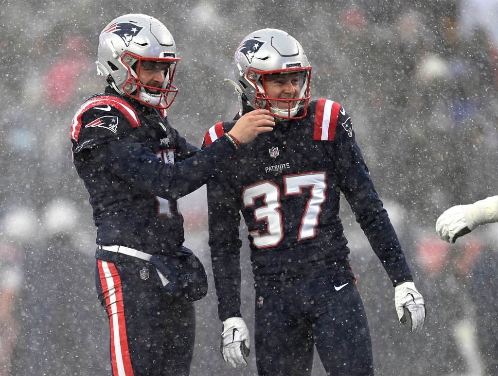 FOXBOROUGH, MASSACHUSETTS - JANUARY 07: Mack Wilson Sr. #3 of the New England Patriots sacks Trevor Siemian #14 of the New York Jets in the first quarter at Gillette Stadium on January 07, 2024 in Foxborough, Massachusetts. (Photo by Winslow Townson/Getty Images)