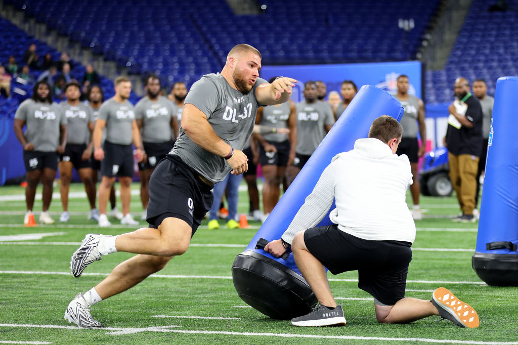 INDIANAPOLIS, INDIANA - FEBRUARY 29: Braden Fiske #DL07 of Florida State participates in a drill during the NFL Combine at Lucas Oil Stadium on February 29, 2024 in Indianapolis, Indiana. (Photo by Stacy Revere/Getty Images)