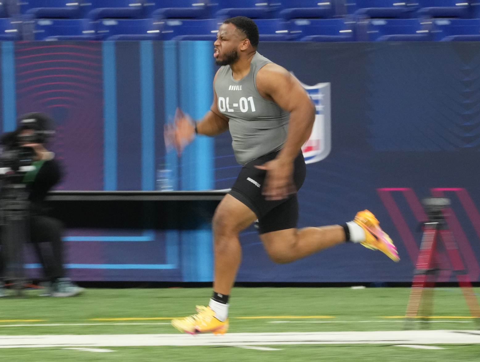 Feb 29, 2024; Indianapolis, IN, USA; Duke defensive lineman Dewayne Carter (DL01) works out during the 2024 NFL Combine at Lucas Oil Stadium. Credit: Kirby Lee-USA TODAY Sports