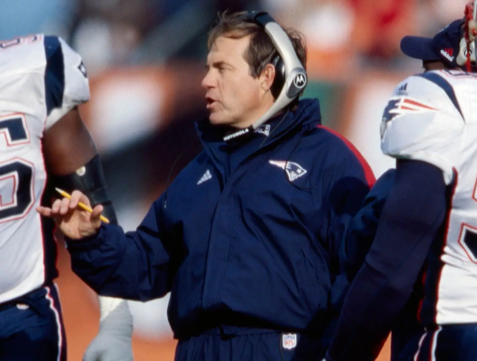 Nov 12, 2000; Cleveland, OH, USA; New England Patriots head coach Bill Belichik with Henry Thomas during the game against the Cleveland Browns at Cleveland Browns Stadium. The Browns the Patriots 19-11. Credit: Matthew Emmons-USA TODAY Sports