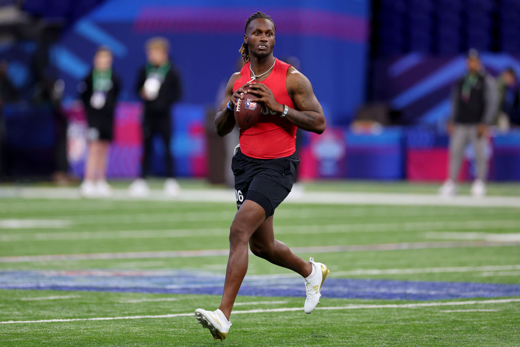 INDIANAPOLIS, INDIANA - MARCH 02: Joe Milton #QB06 of Tennessee participates in a drill during the NFL Combine at Lucas Oil Stadium on March 02, 2024 in Indianapolis, Indiana. (Photo by Stacy Revere/Getty Images)