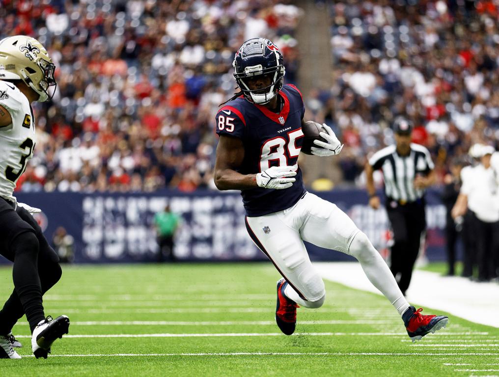 Patriots linked to Texans wide receiver ahead of free agency