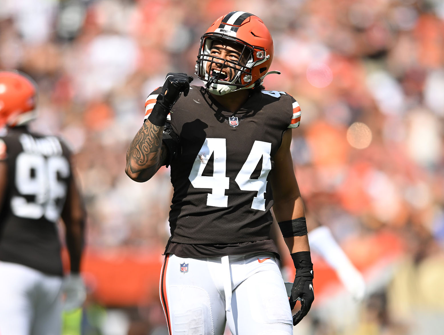 CLEVELAND, OHIO - SEPTEMBER 18: Sione Takitaki #44 of the Cleveland Browns reacts after a play against the New York Jets during the second half at FirstEnergy Stadium on September 18, 2022 in Cleveland, Ohio. (Photo by Nick Cammett/Getty Images)