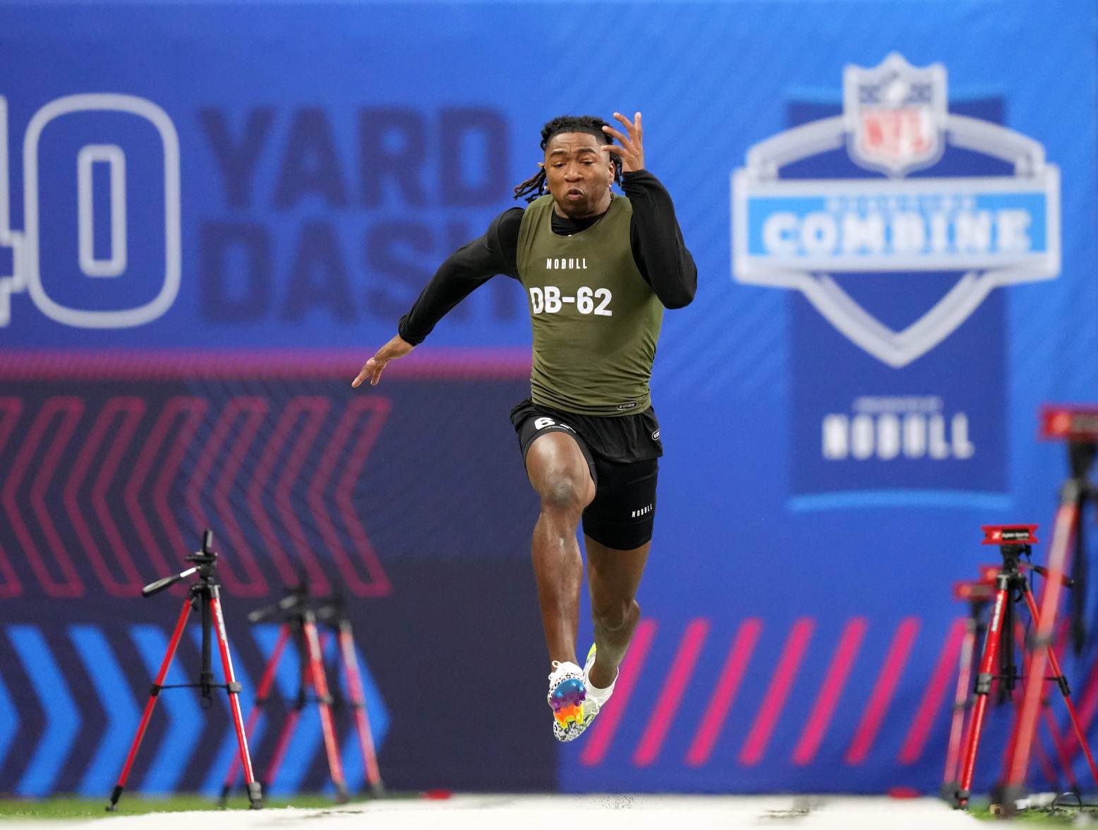 Mar 1, 2024; Indianapolis, IN, USA; Auburn defensive back Jaylin Simpson (DB62) works out during the 2024 NFL Combine at Lucas Oil Stadium. Credit: Kirby Lee-USA TODAY Sports