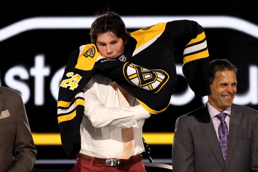 Bruins draft Dean Letourneau with No. 25 overall pick in 2024 NHL Draft