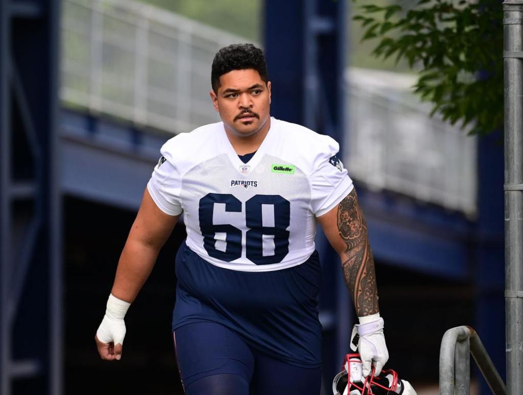 Atonio Mafi at Patriots training camp