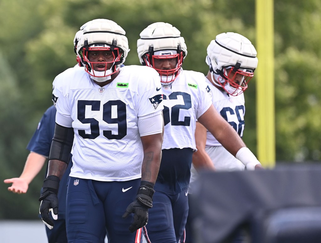 Vederian Lowe at Patriots training camp