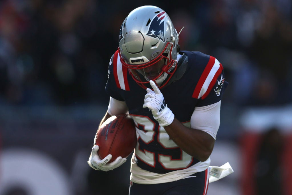 FOXBOROUGH, MASSACHUSETTS - OCTOBER 27: Marcus Jones #25 of the New England Patriots reacts after a punt return during the third quarter against the New York Jets at Gillette Stadium on October 27, 2024 in Foxborough, Massachusetts. (Photo by Adam Glanzman/Getty Images)