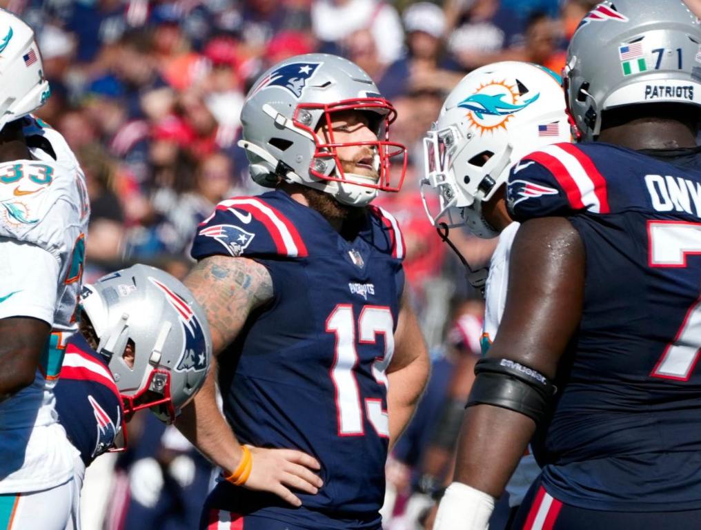 New England Patriots kicker Joey Slye looks on in disbelief after missing a short field goal in the first half. (Kris Craig/The Providence Journal/USA Today Network)